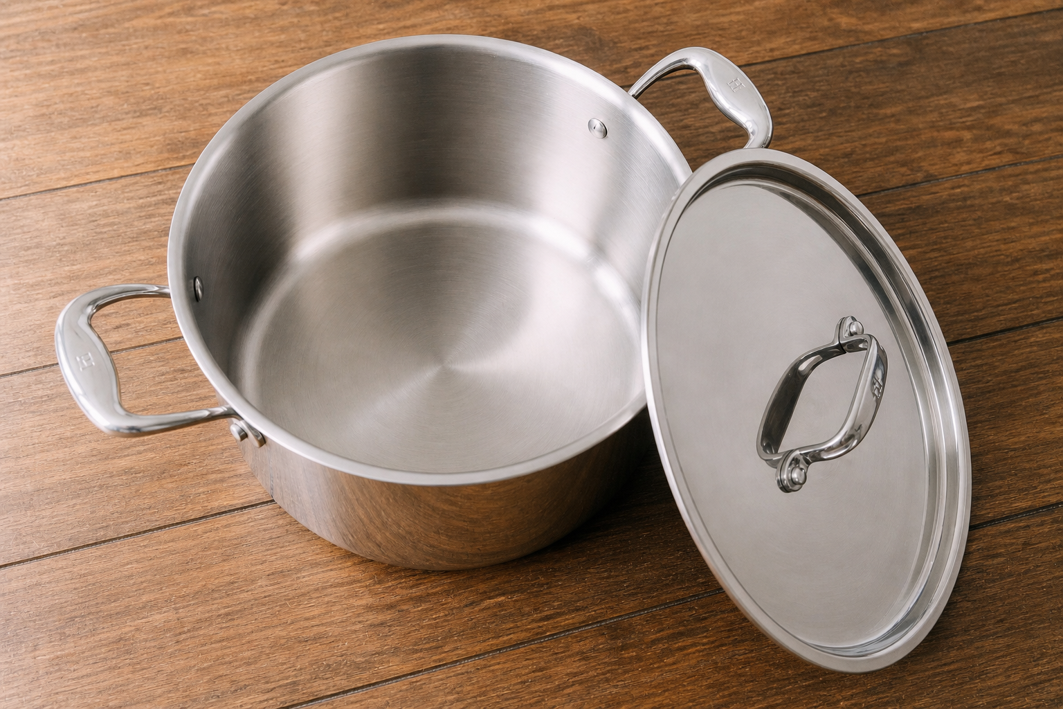 Titanium Series 8 Quart Stock Pot with Lid - Image 3